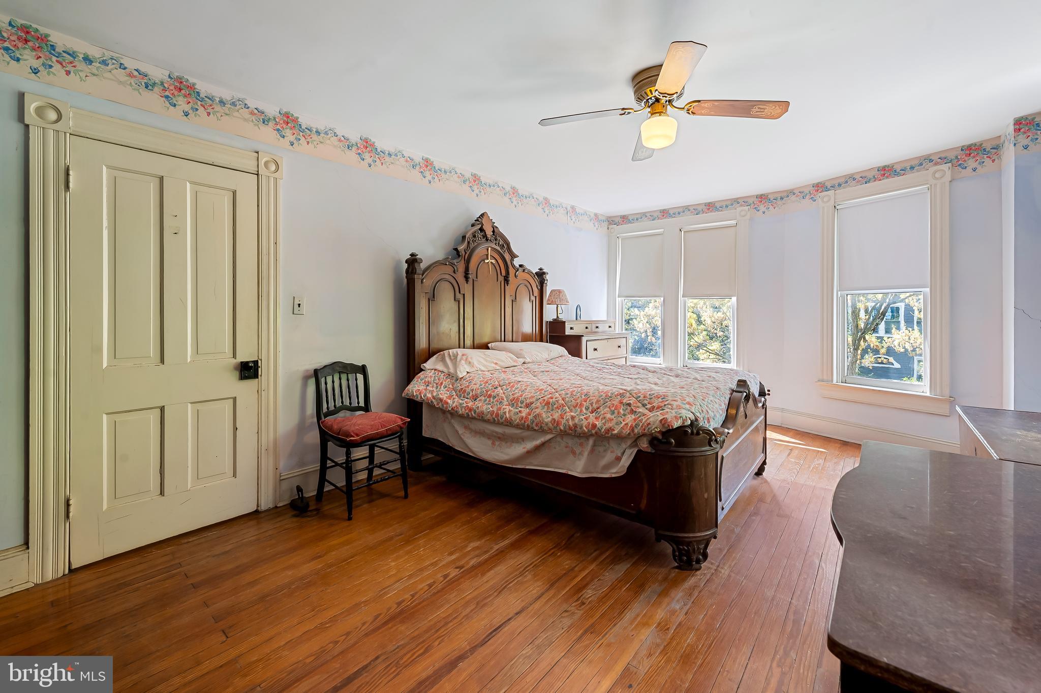 ROLAND PARK - Residential