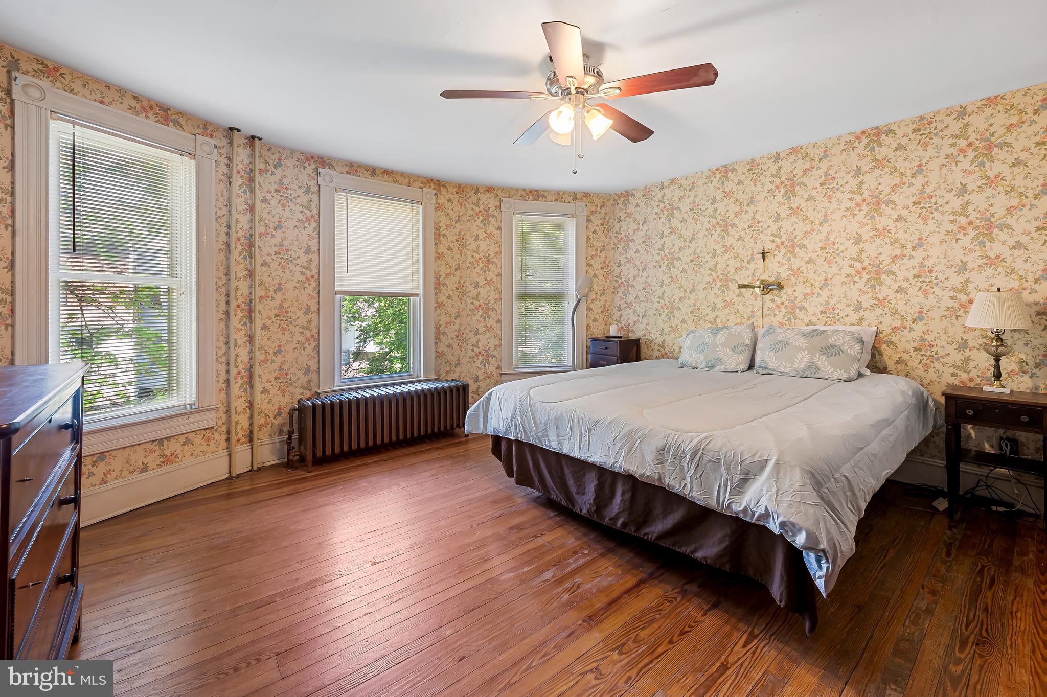 ROLAND PARK - Residential