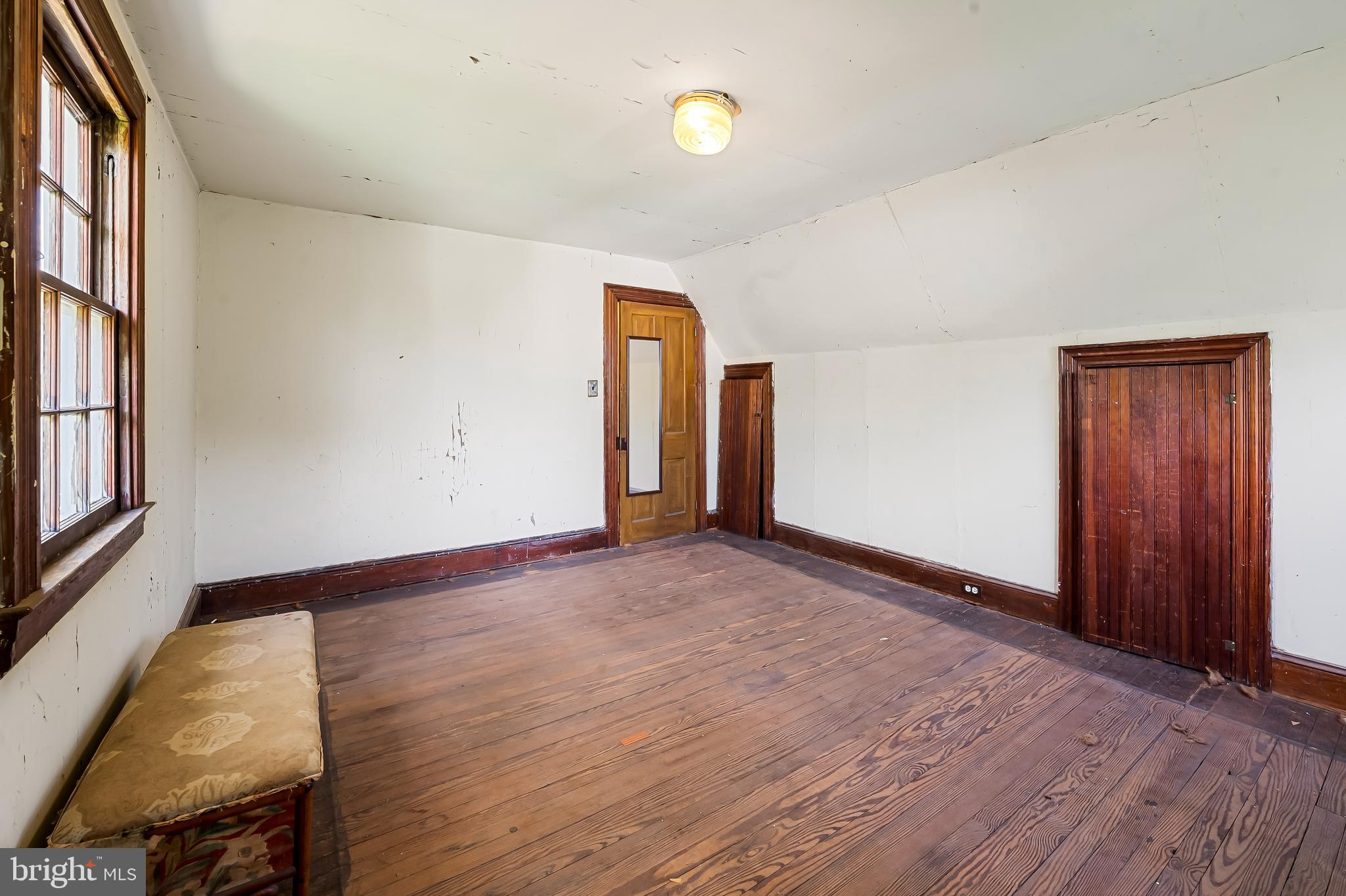 ROLAND PARK - Residential