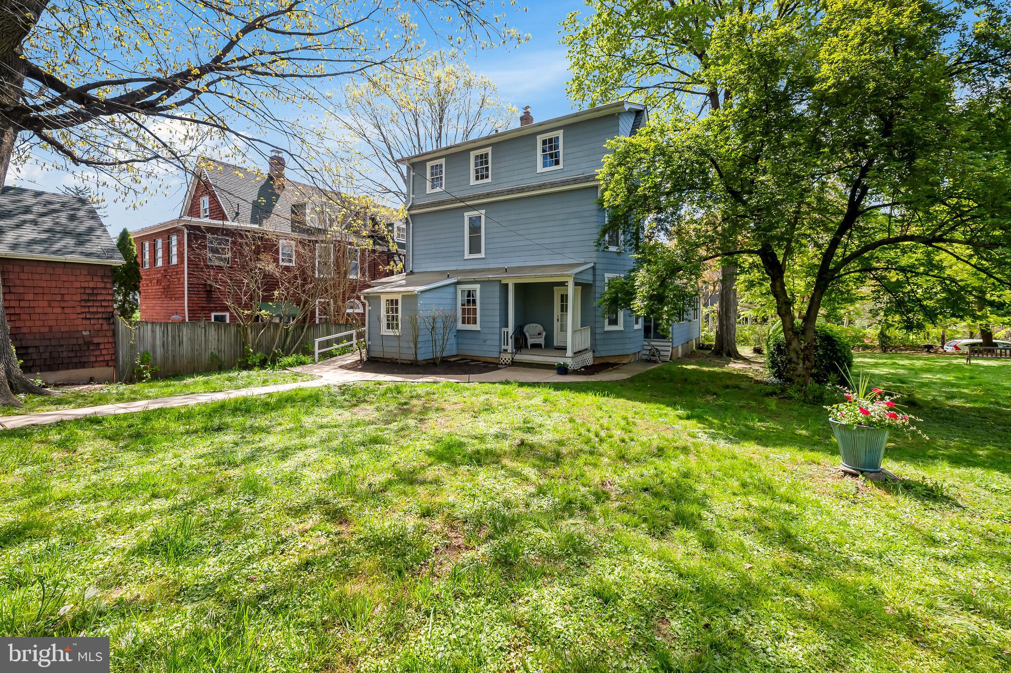 ROLAND PARK - Residential