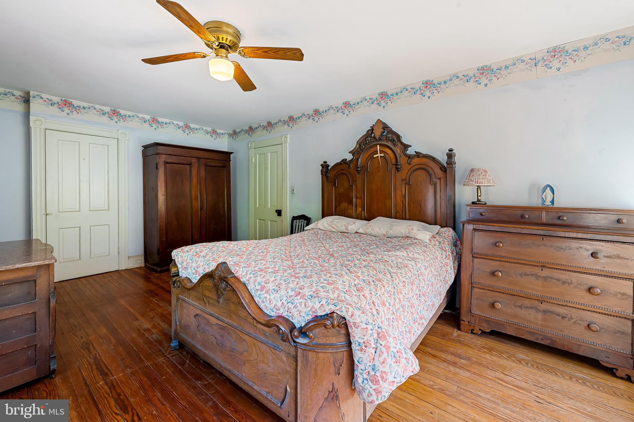 ROLAND PARK - Residential