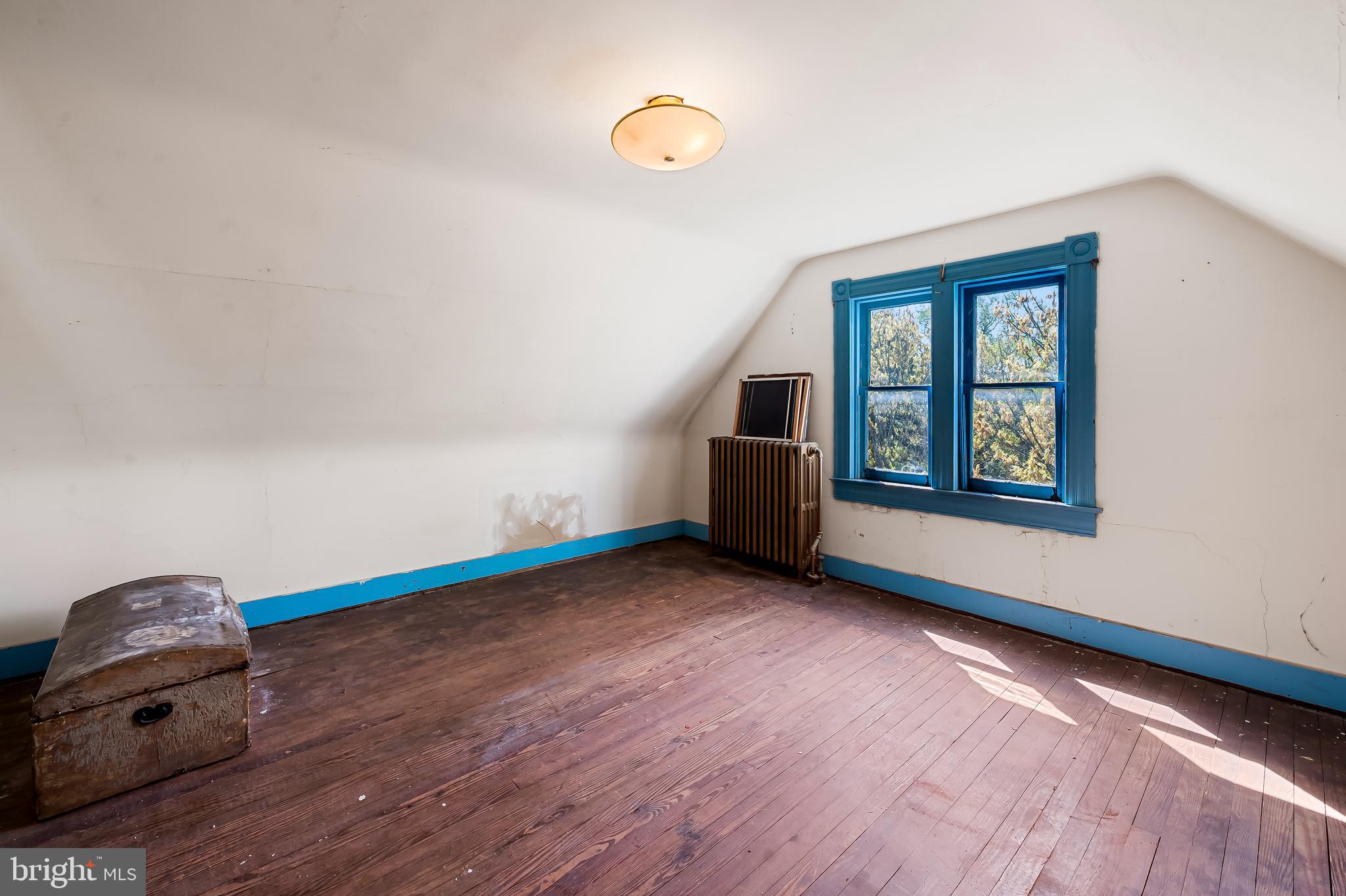 ROLAND PARK - Residential