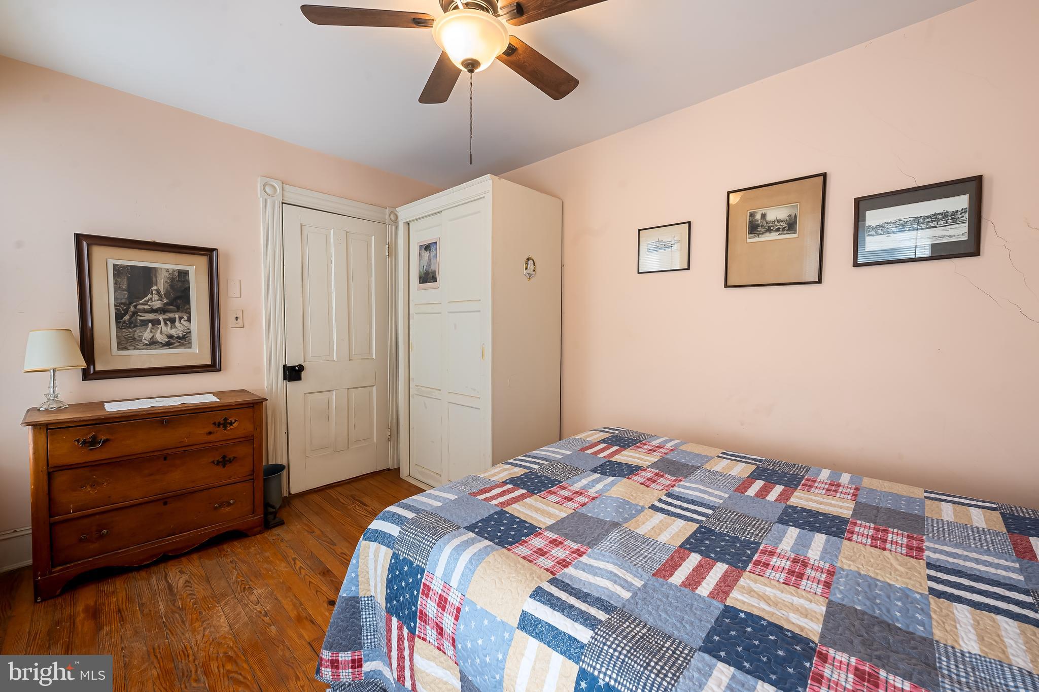 ROLAND PARK - Residential