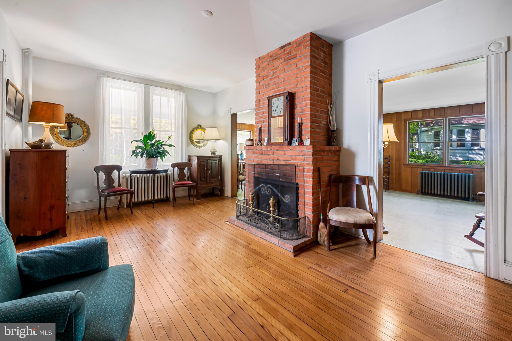 ROLAND PARK - Residential