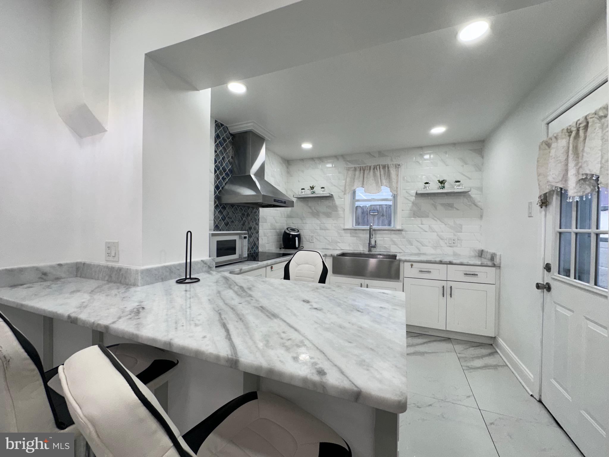 PHILADELPHIA - Residential