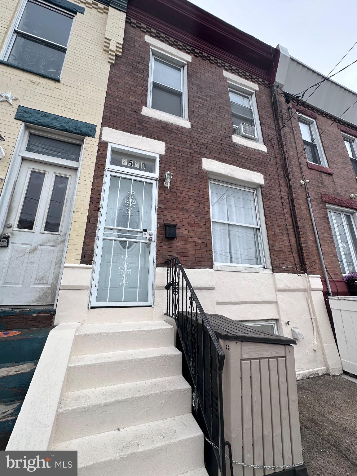 PHILADELPHIA - Residential