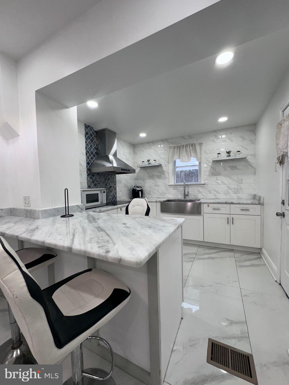 PHILADELPHIA - Residential