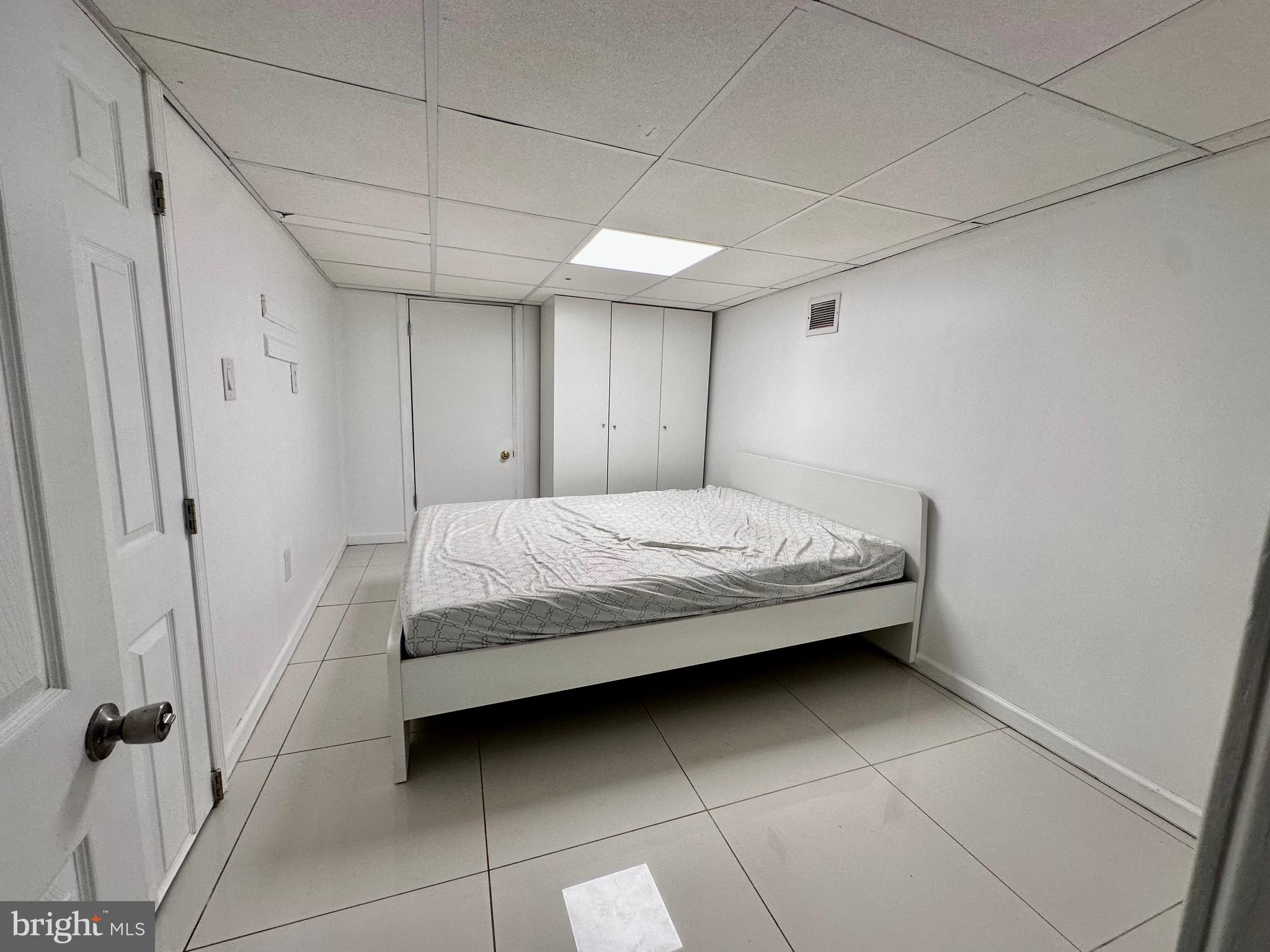 PHILADELPHIA - Residential