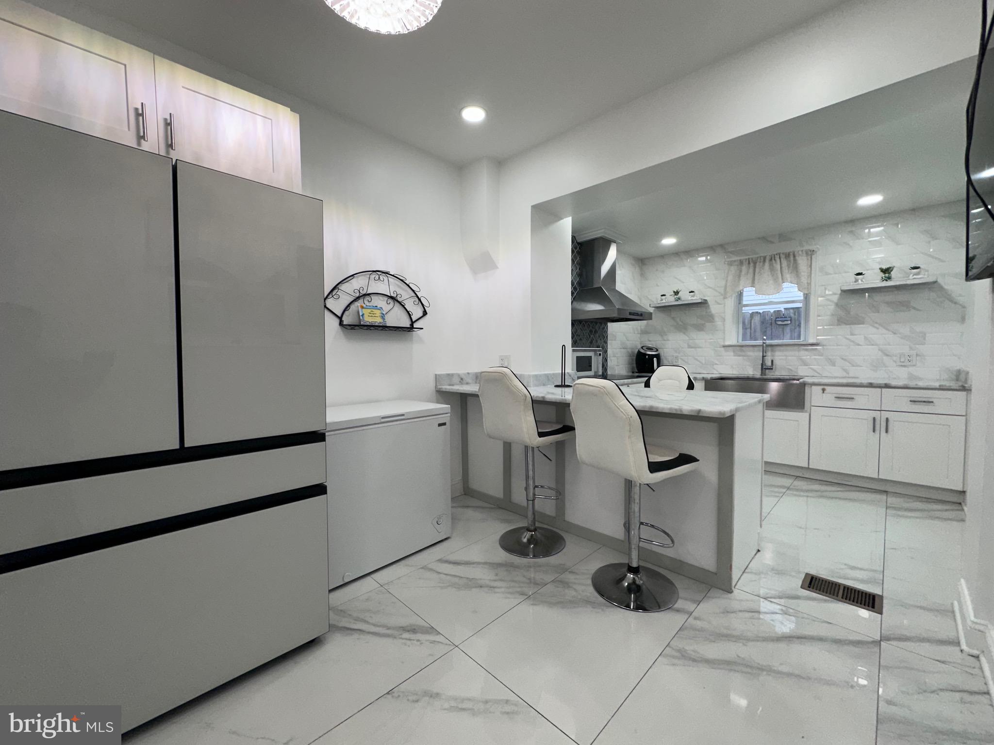 PHILADELPHIA - Residential