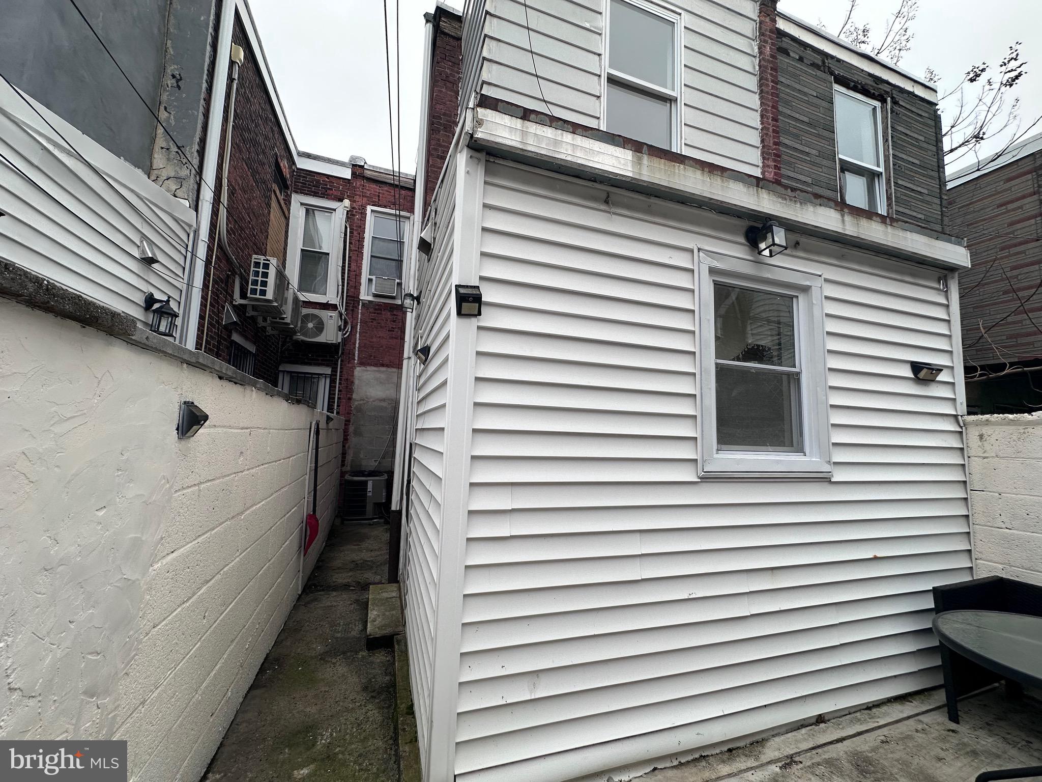 PHILADELPHIA - Residential