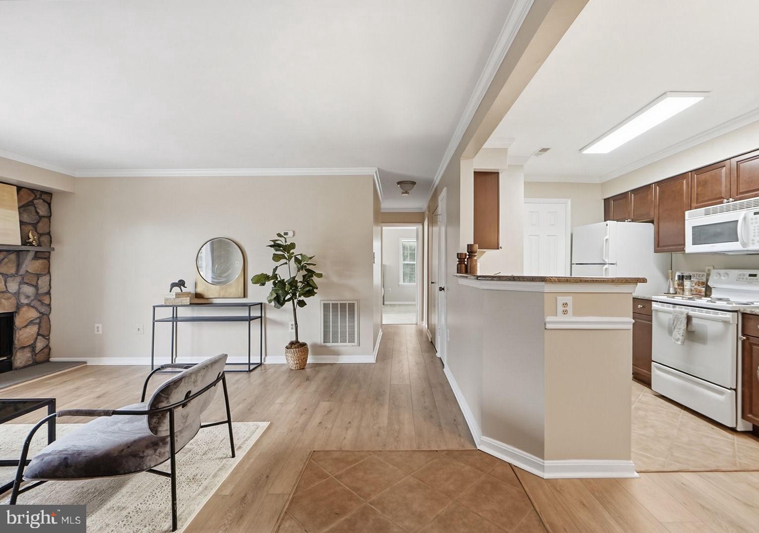 6917 VICTORIA DRIVE E