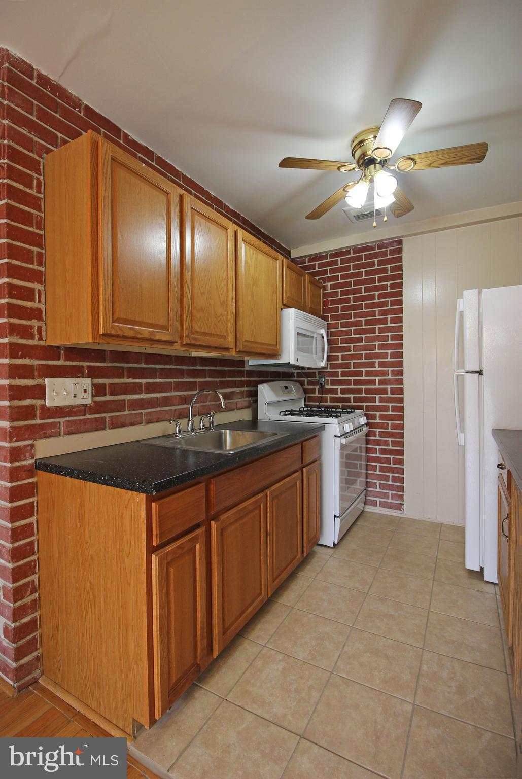 LILAC GARDENS - Residential Lease