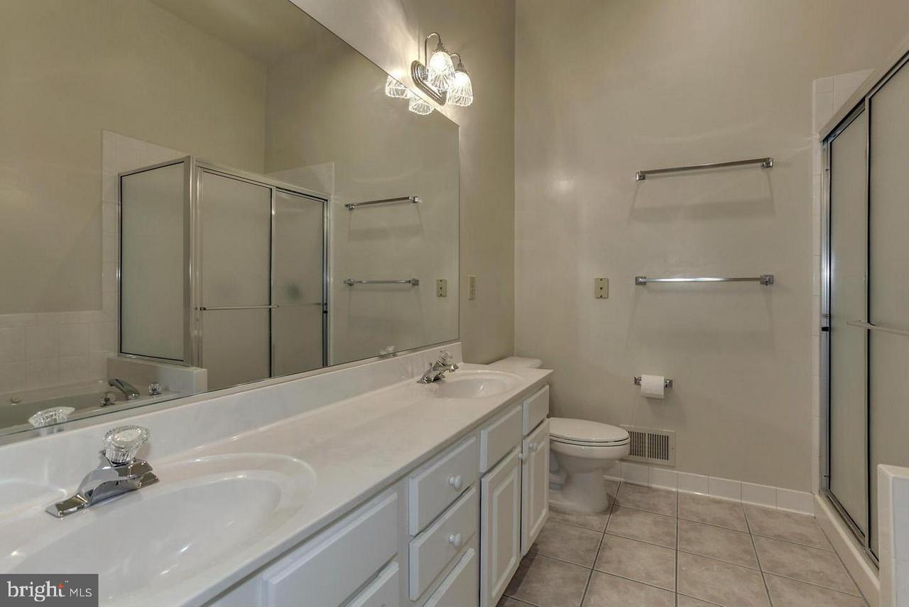 FALLS STATION - Residential Lease