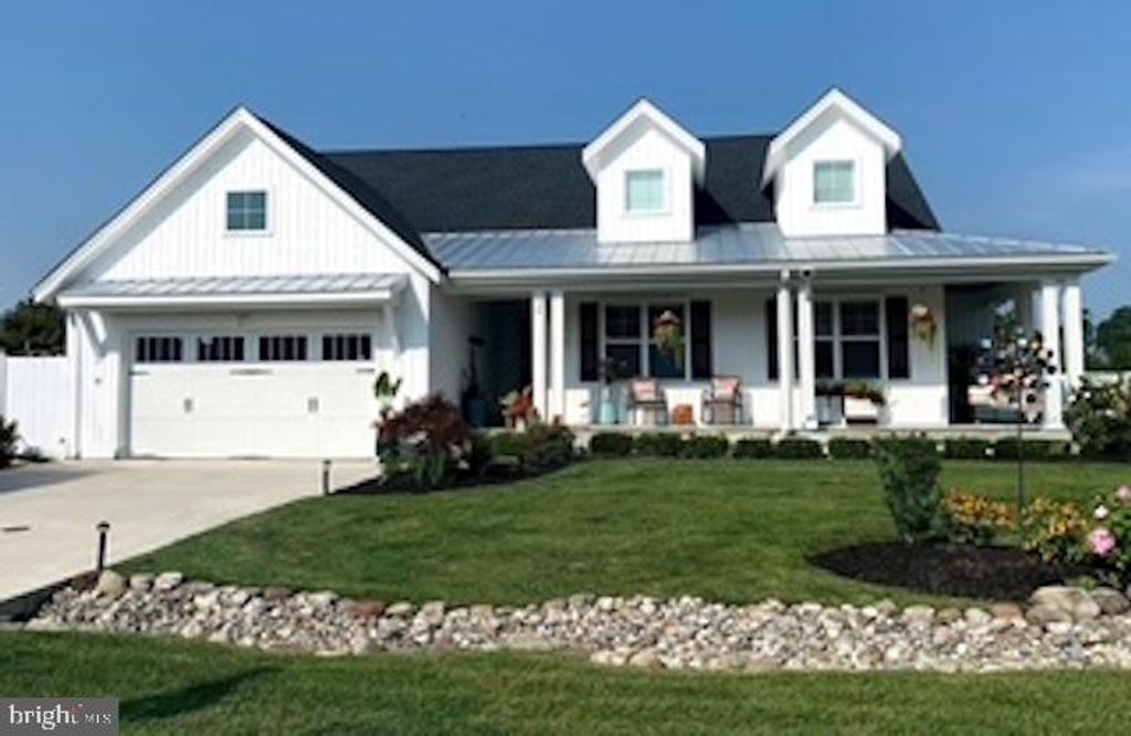 Photo of 158 E Buckingham Drive, REHOBOTH BEACH, DE 19971 (MLS # DESU2109688)