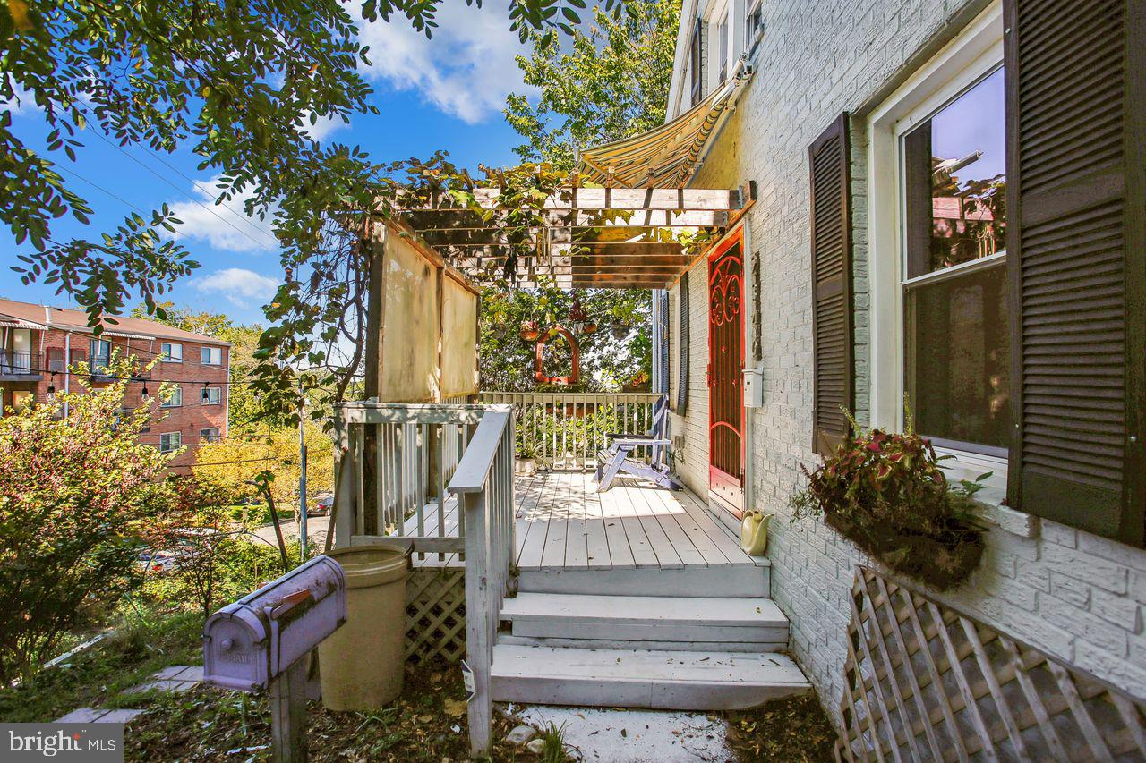 ANACOSTIA - Residential Income