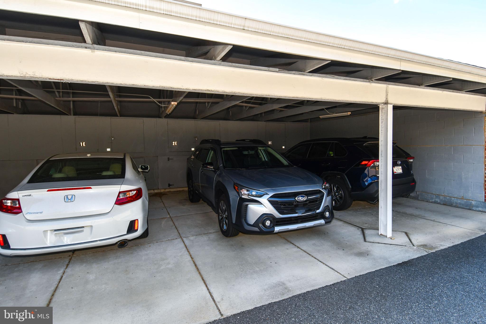 ROSSMOOR MUTUAL #14 - Residential