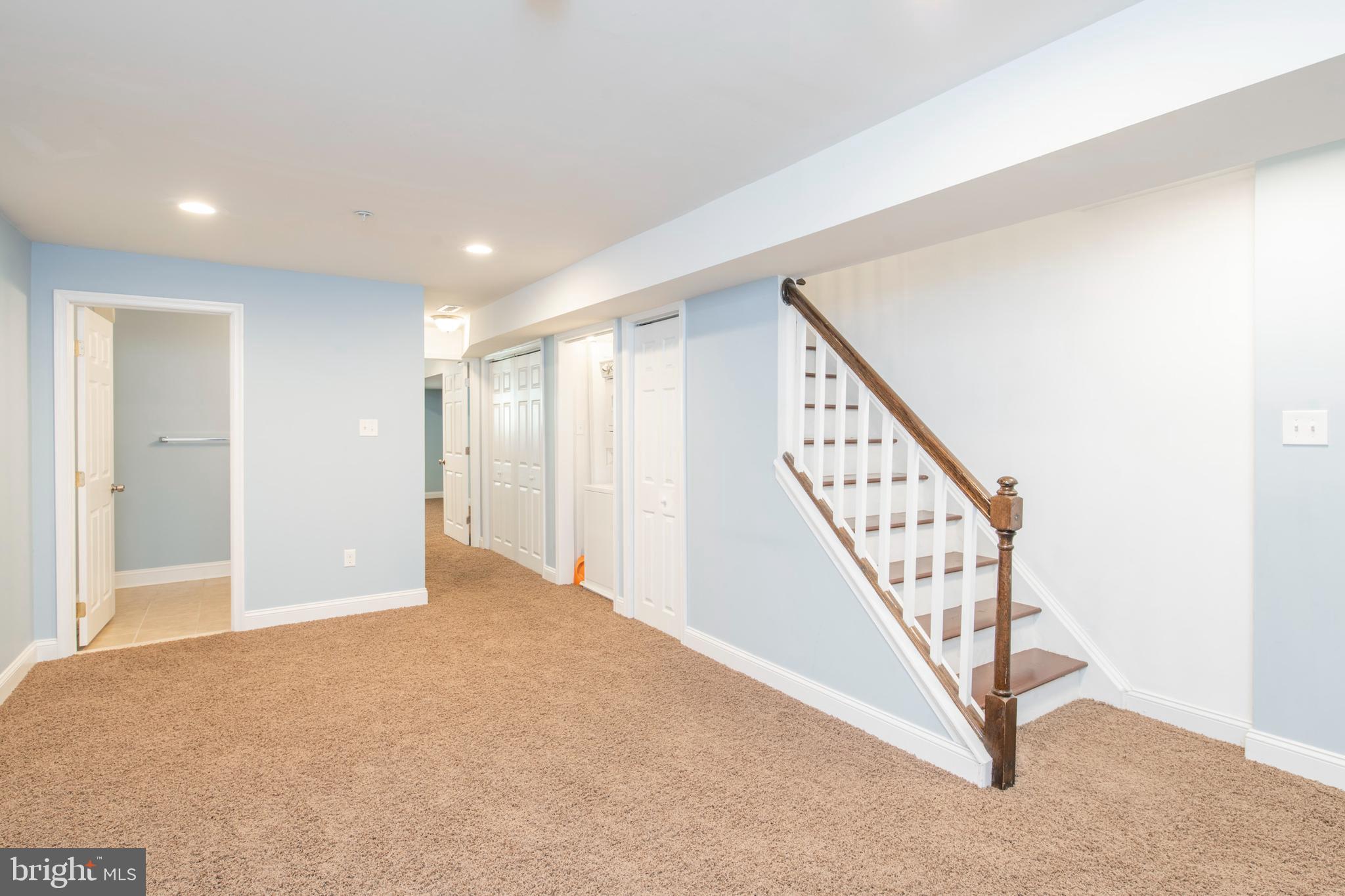 SPRING ARTS - Residential Lease