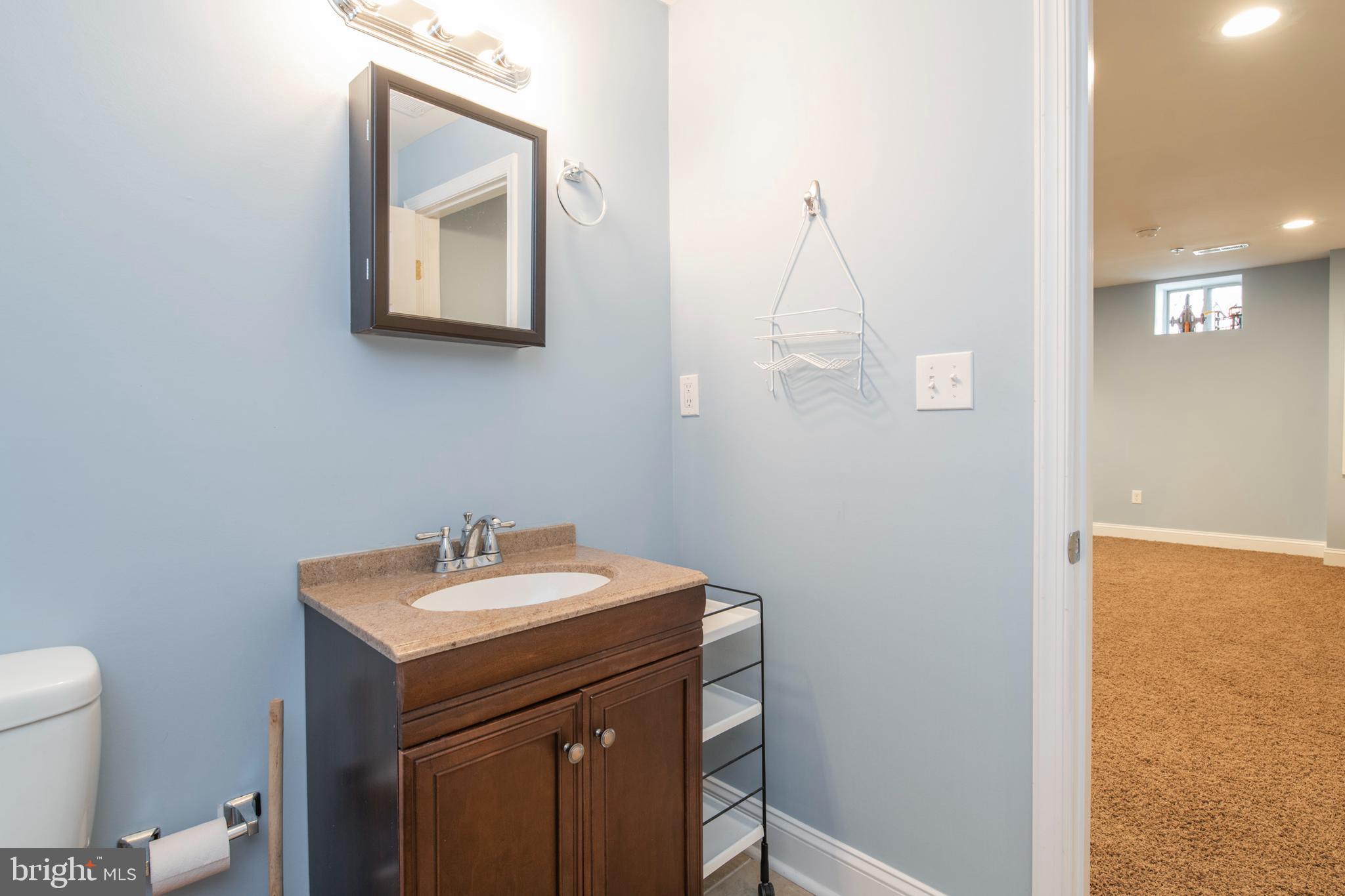 SPRING ARTS - Residential Lease