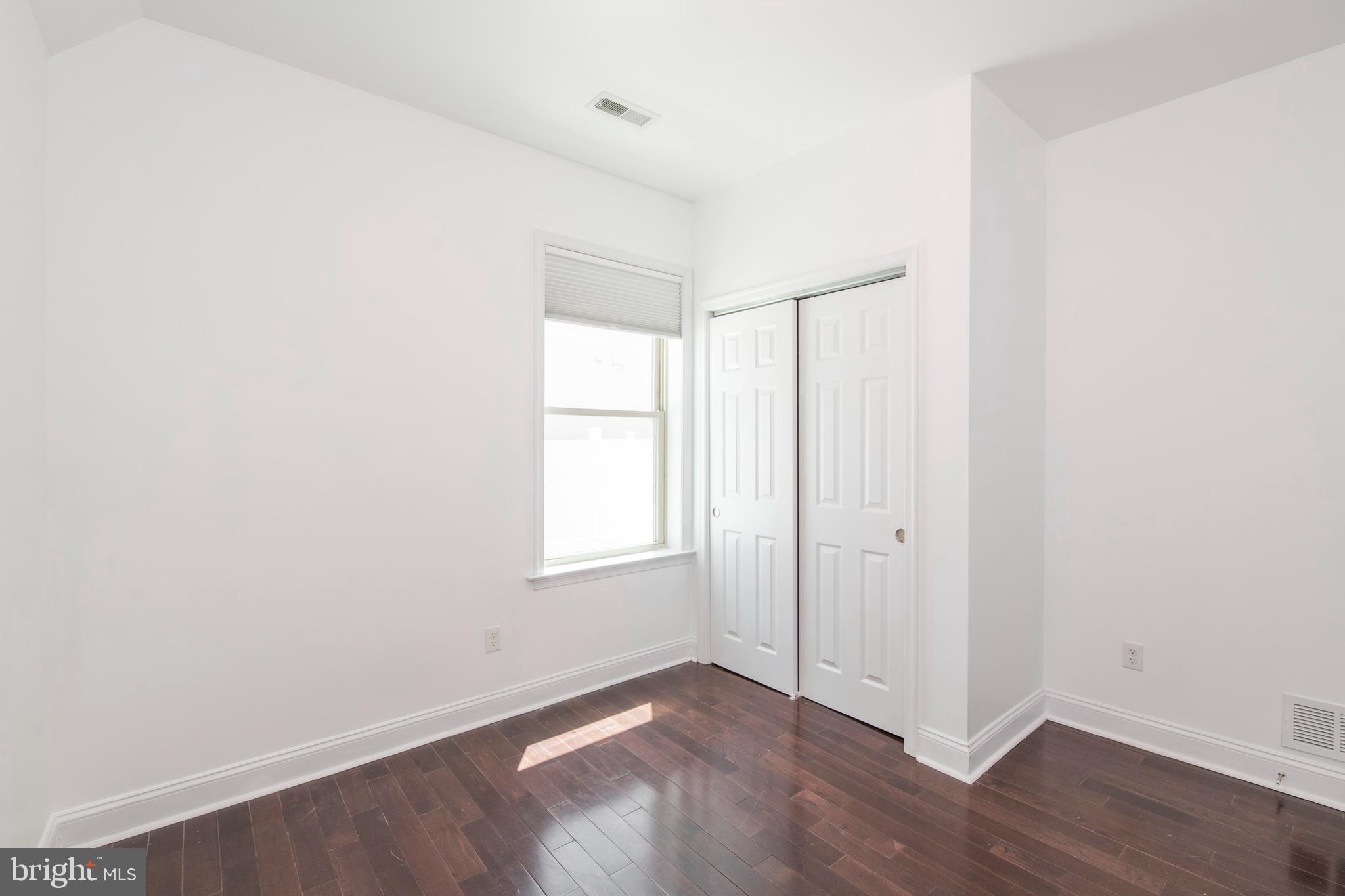 SPRING ARTS - Residential Lease