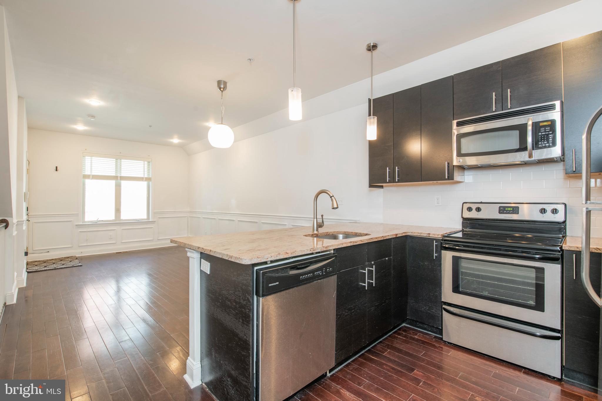 SPRING ARTS - Residential Lease