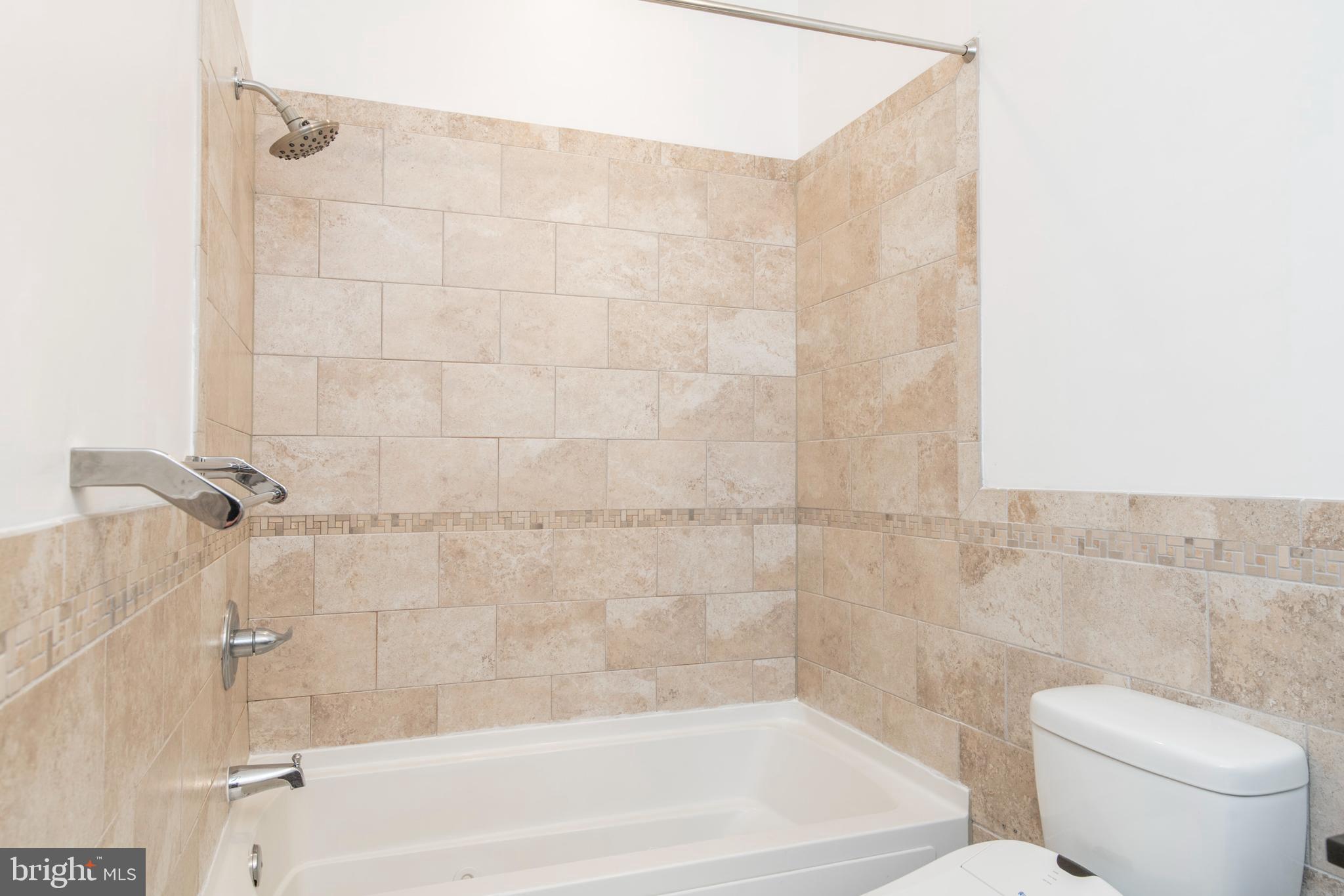 SPRING ARTS - Residential Lease