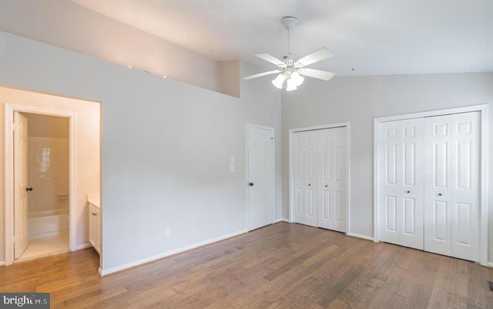 HOLLY POINTE - Residential