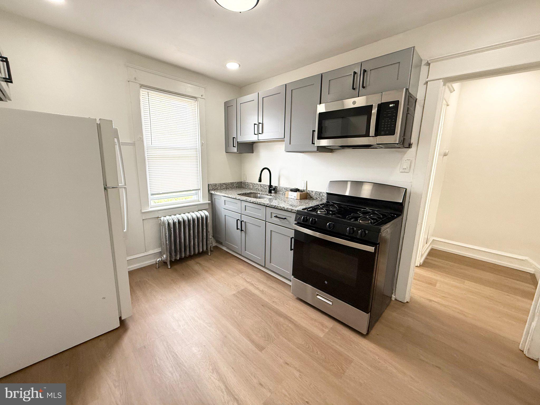 171 LEWIS AVENUE UNIT B