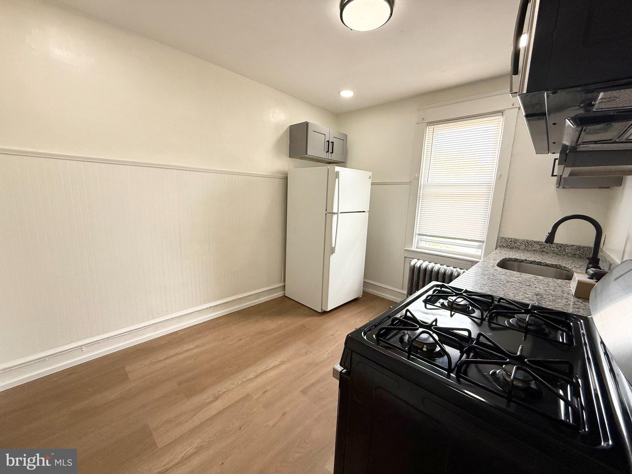 171 LEWIS AVENUE UNIT B