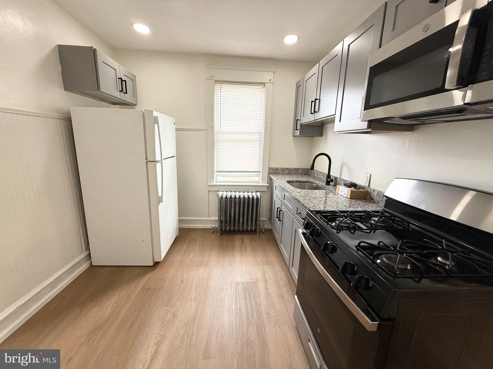 171 LEWIS AVENUE UNIT B