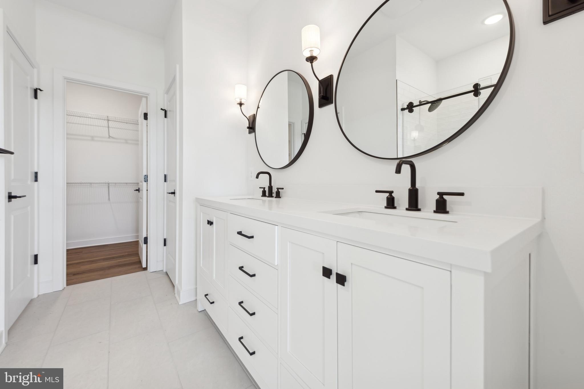 ADMIRAL'S LANDING - Residential