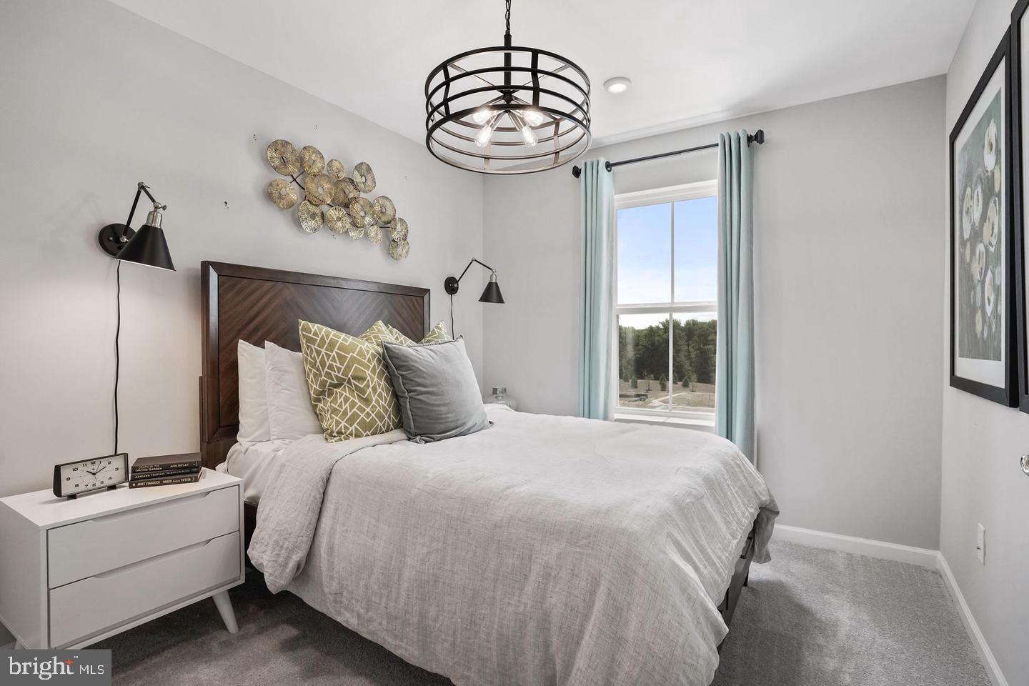 THE RIDGES - Residential Lease