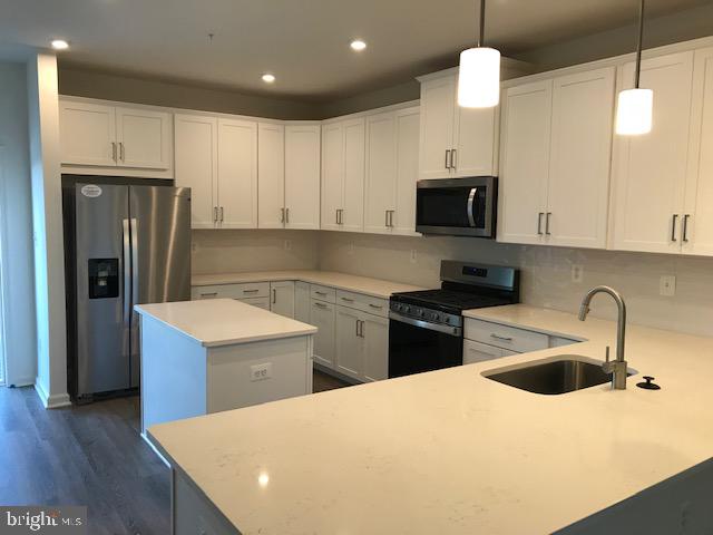 THE RIDGES - Residential Lease