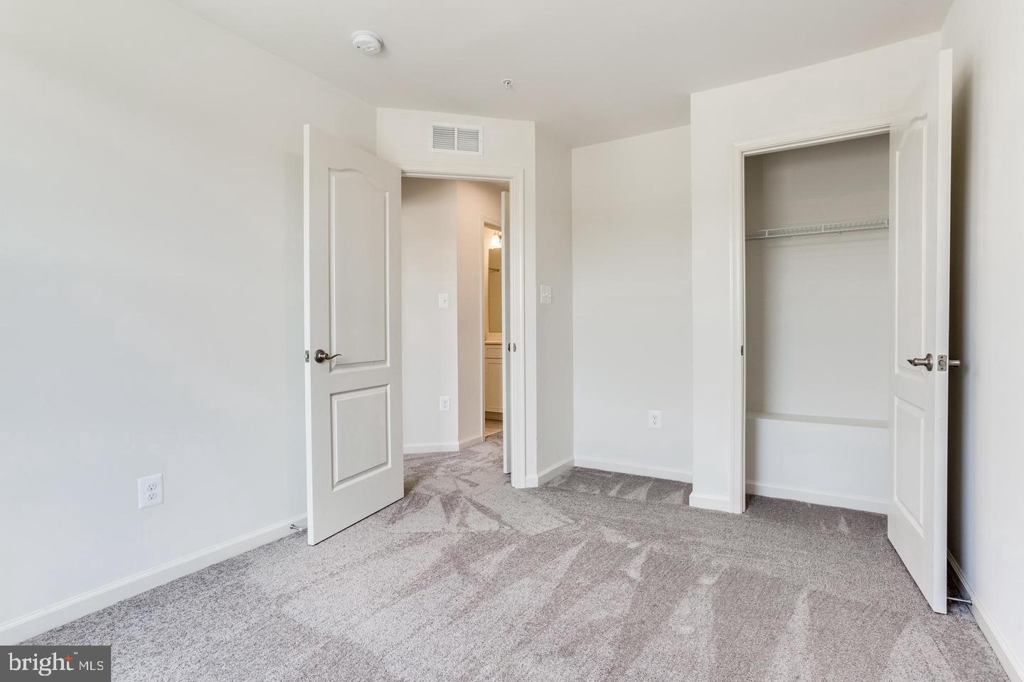 THE RIDGES - Residential Lease