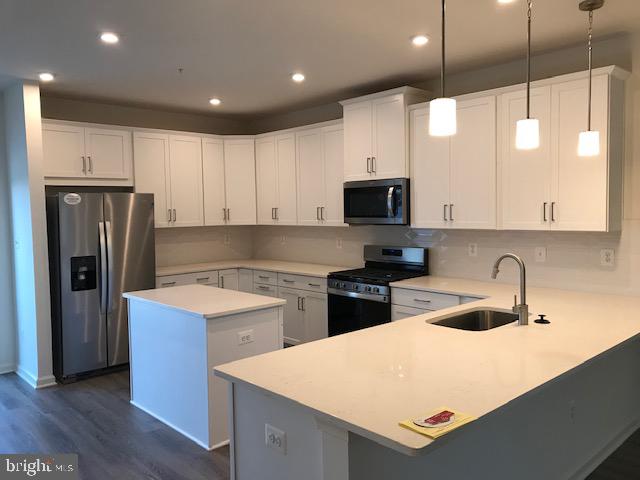 THE RIDGES - Residential Lease