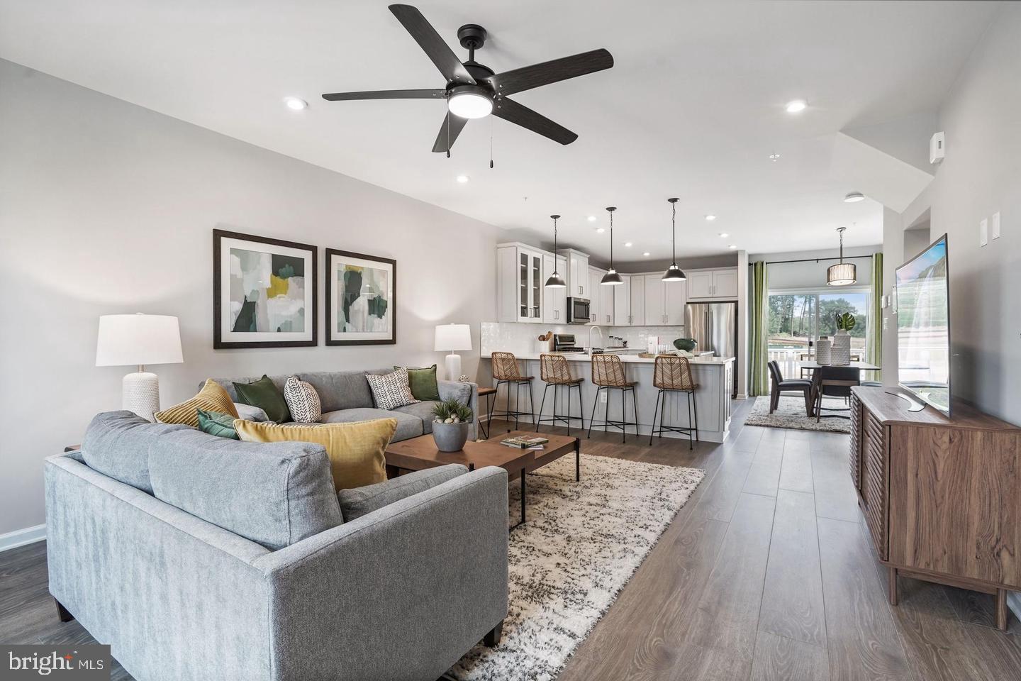 THE RIDGES - Residential Lease