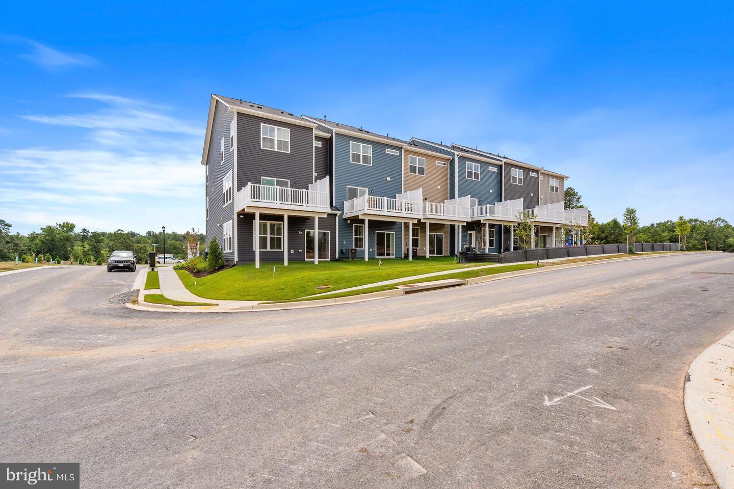 THE RIDGES - Residential Lease