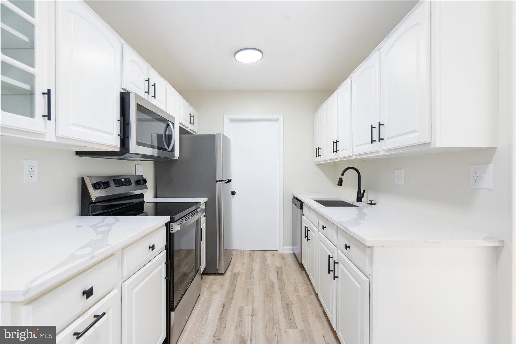 EDGEWATER VILLAGE - Residential Lease