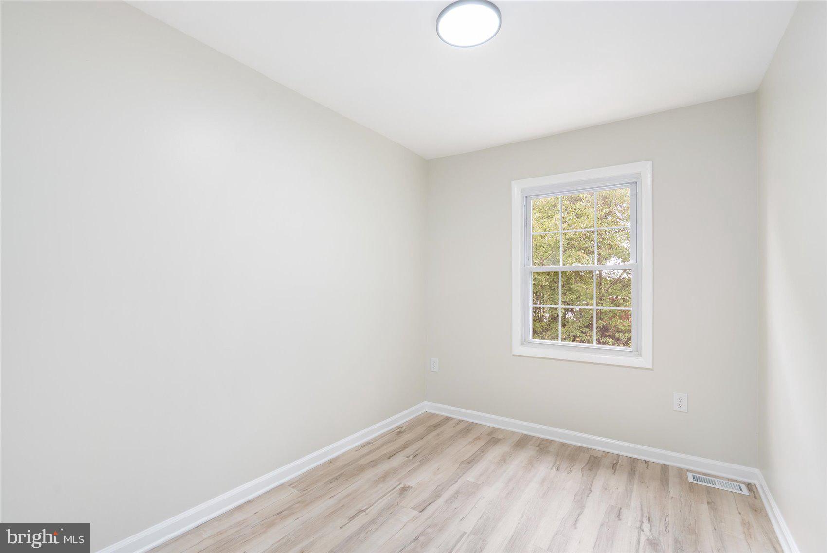 EDGEWATER VILLAGE - Residential Lease