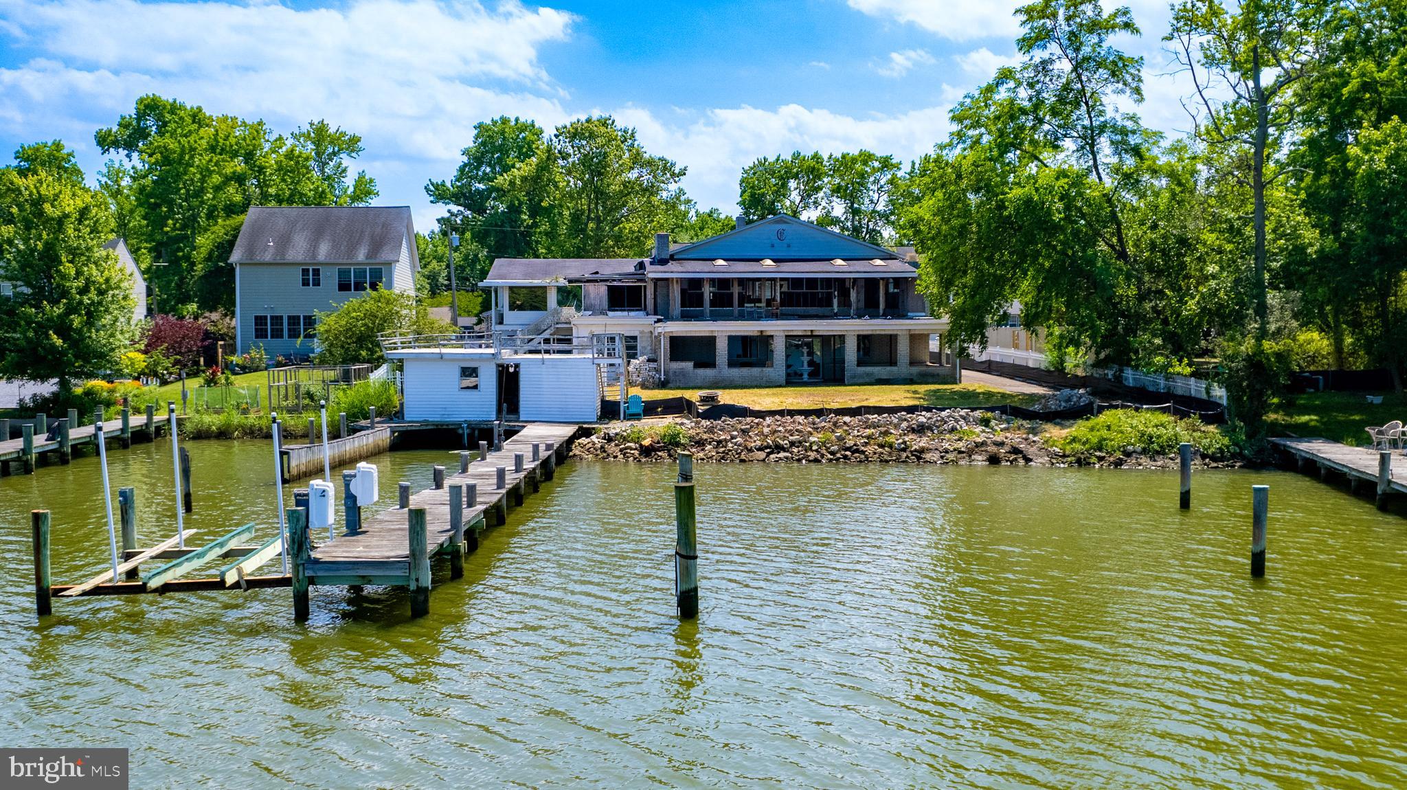 OYSTER HARBOR - Residential