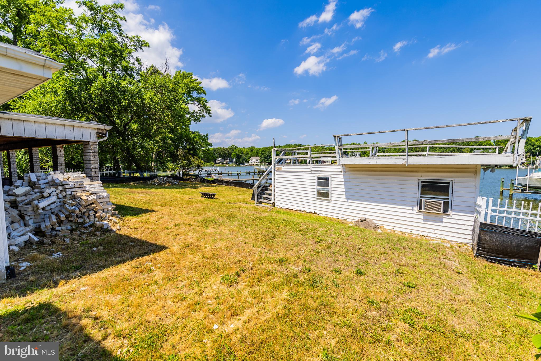 OYSTER HARBOR - Residential