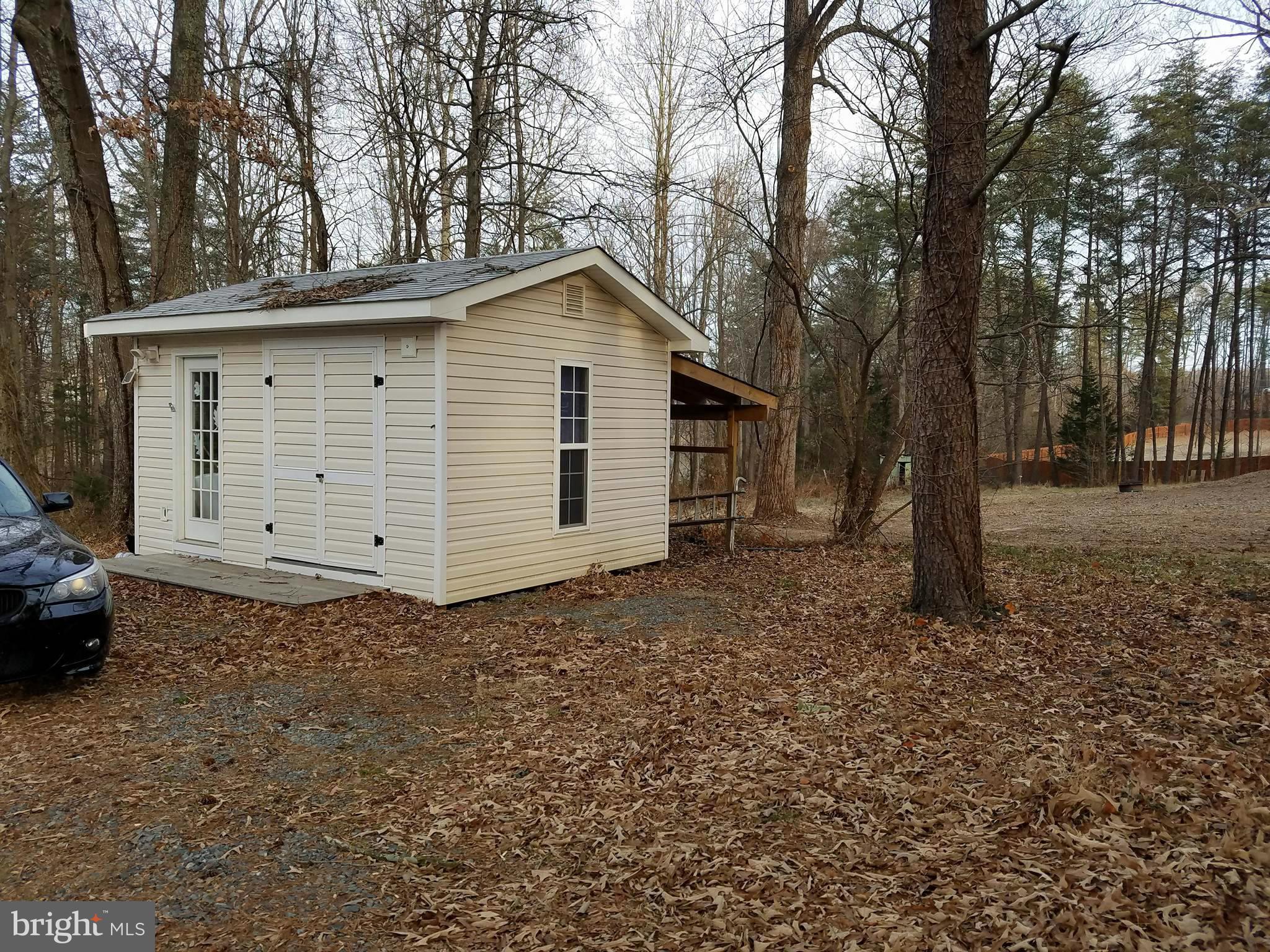 METES & BOUNDS - Residential Lease