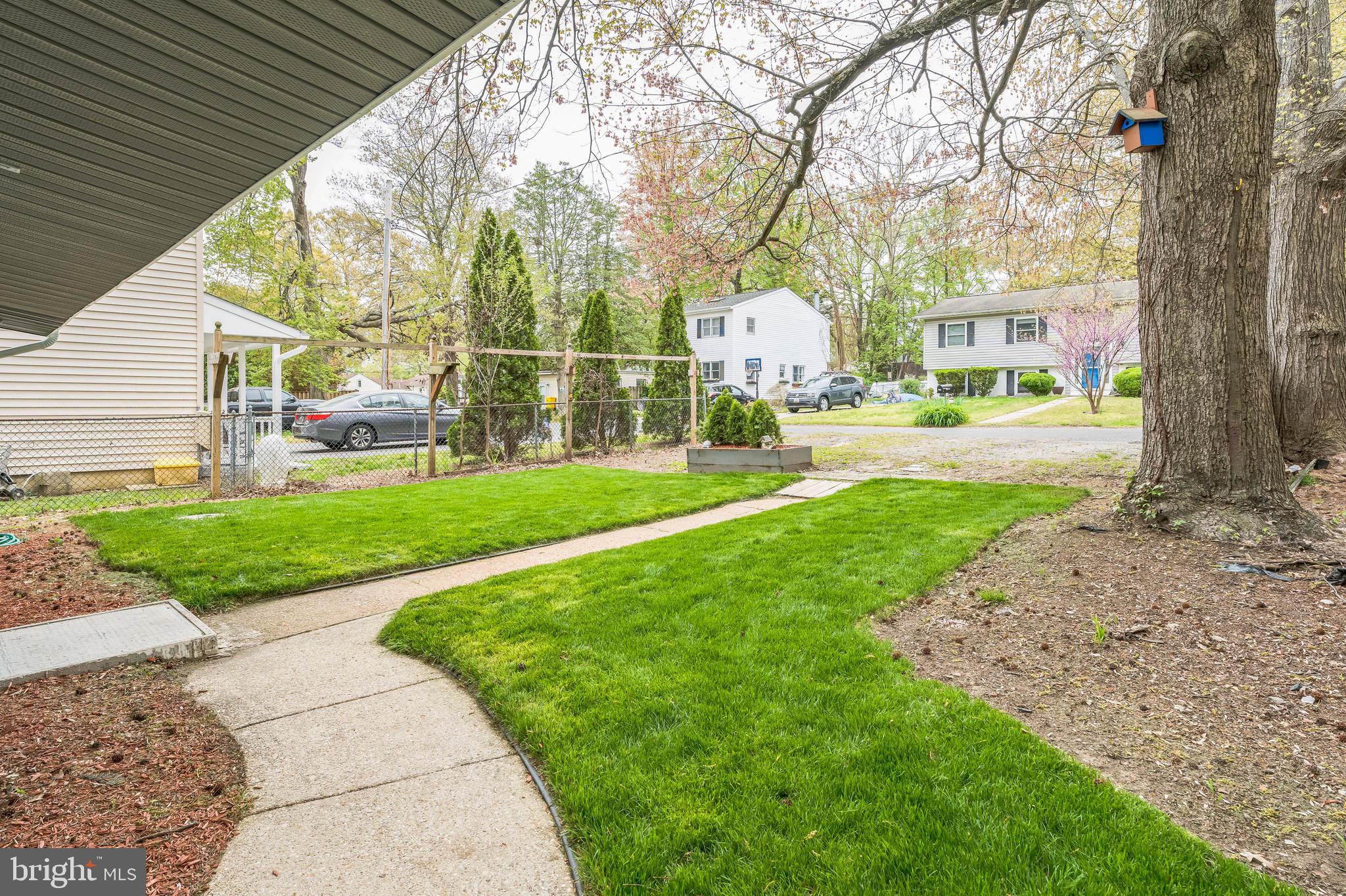 WOODLAND BEACH - Residential Lease