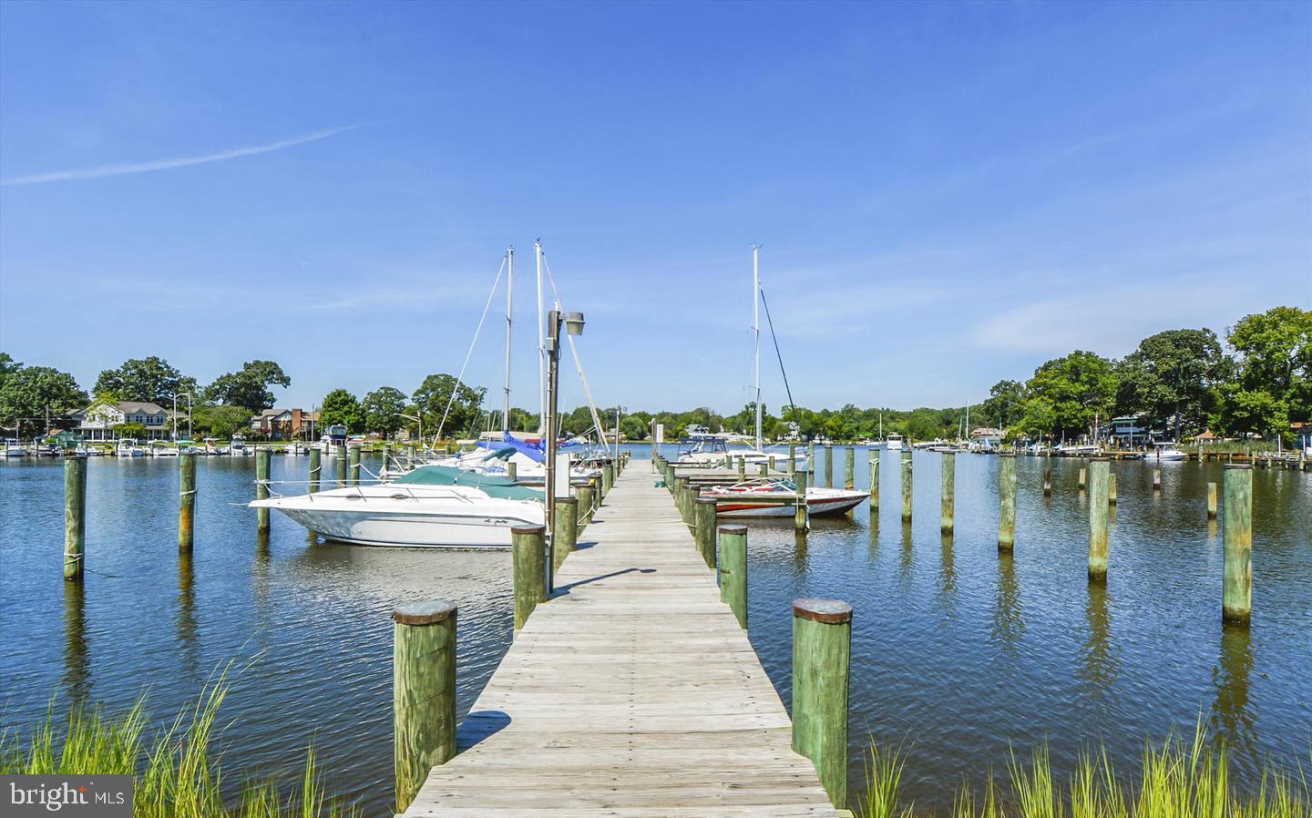 WOODLAND BEACH - Residential Lease