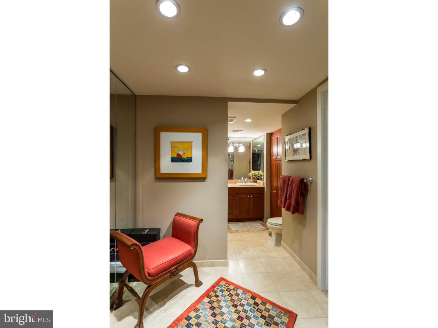 SOCIETY HILL - Residential