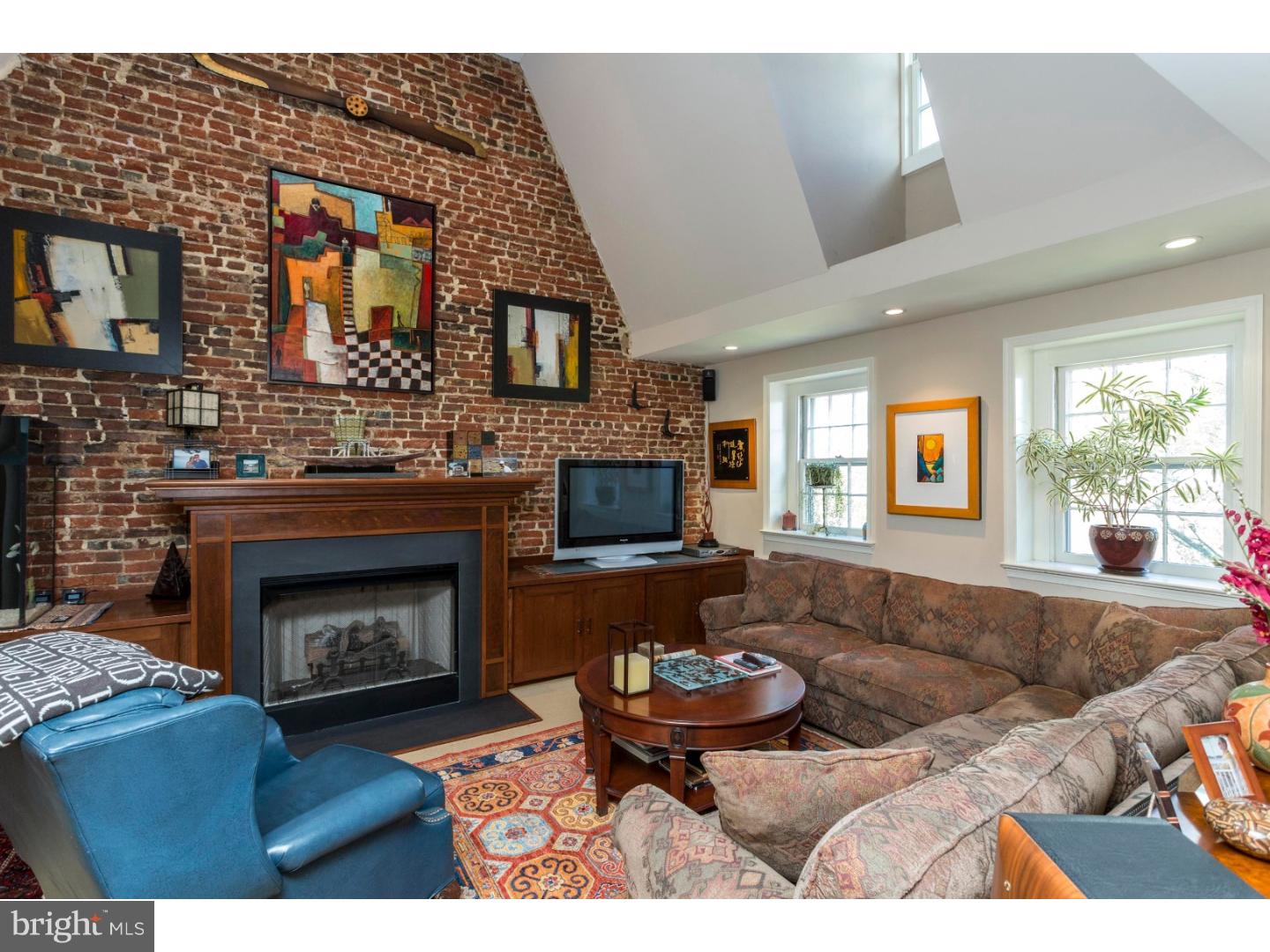 SOCIETY HILL - Residential