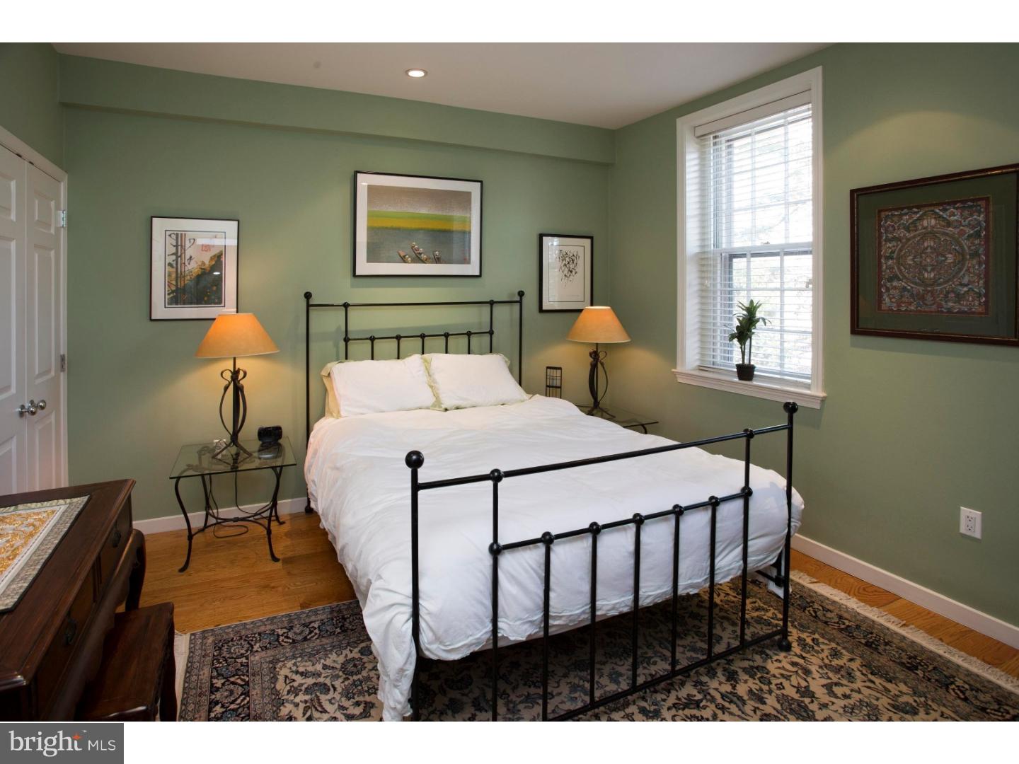 SOCIETY HILL - Residential