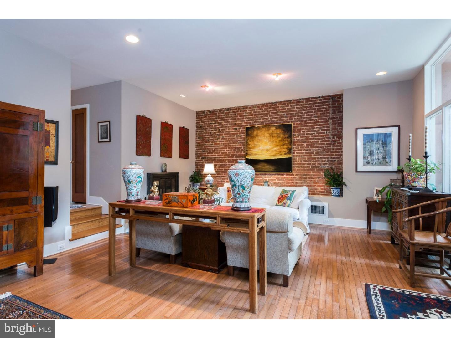 SOCIETY HILL - Residential