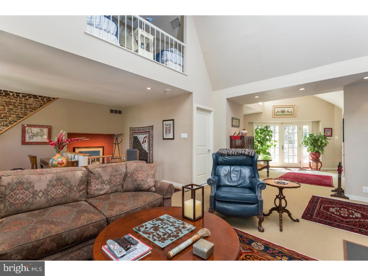 SOCIETY HILL - Residential