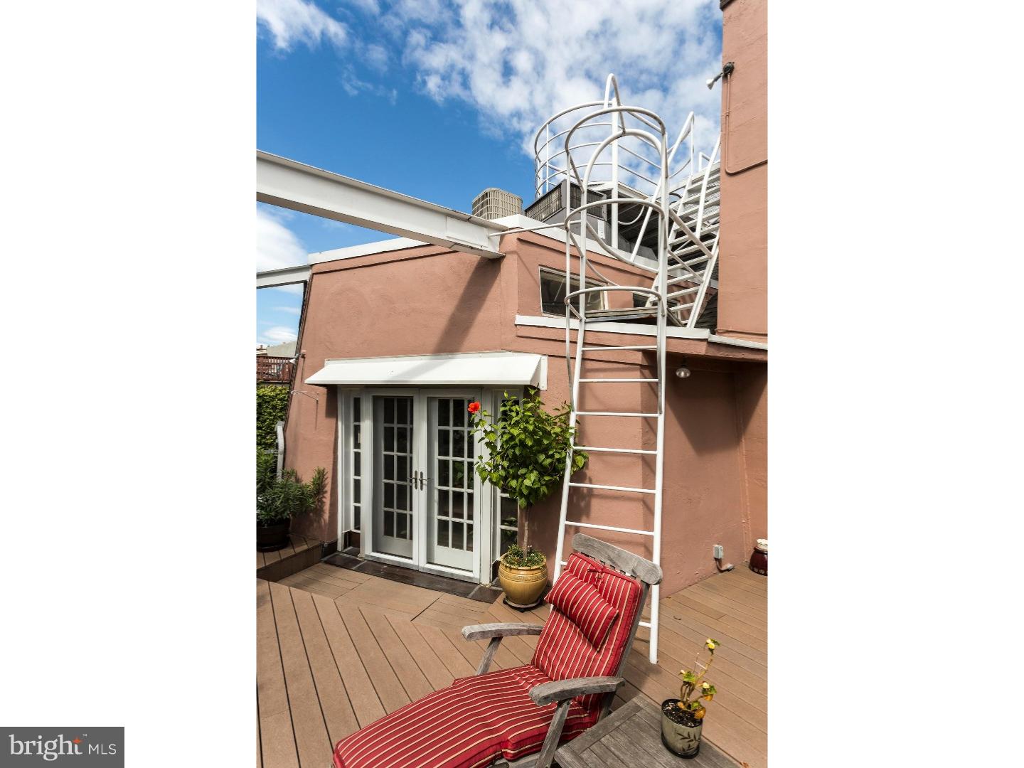 SOCIETY HILL - Residential