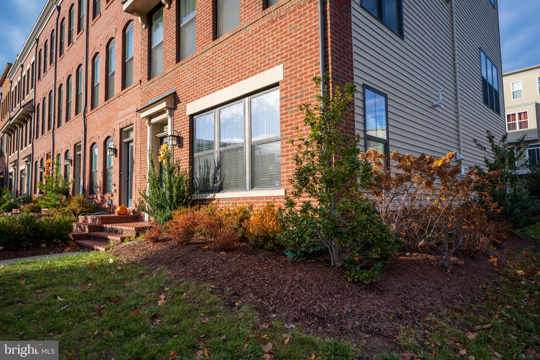42365 ZEBULON SQUARE